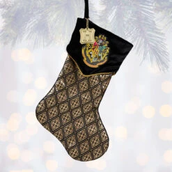 Universal Studios Harry Potter Hogwarts Crest Christmas Stocking New With Tags