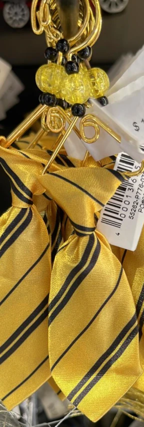 Universal Studios Harry Potter Hufflepuff Tie Christmas Ornament New With Tag 3 Universal Studios Harry Potter Hufflepuff Tie Christmas Ornament New With Tag